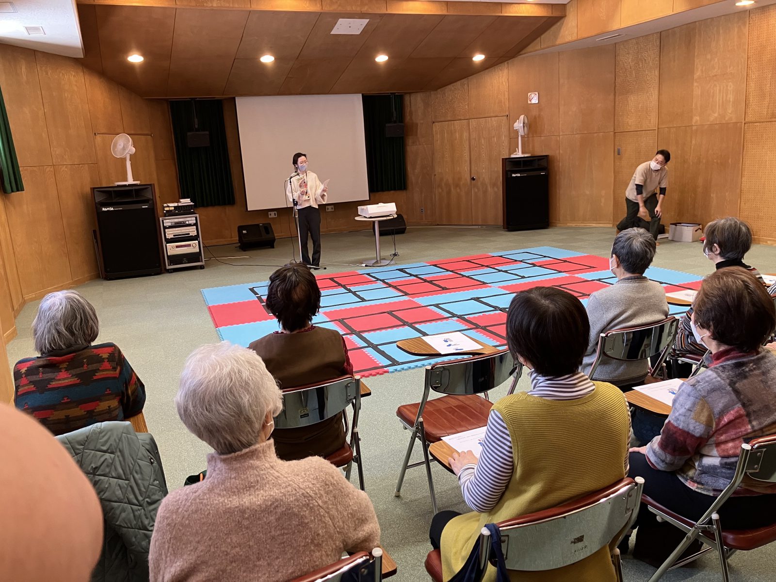 芦別図書館でのふまねっと体操教室開催