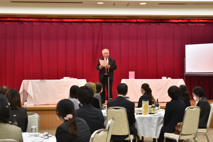 職員親睦会～新年会～